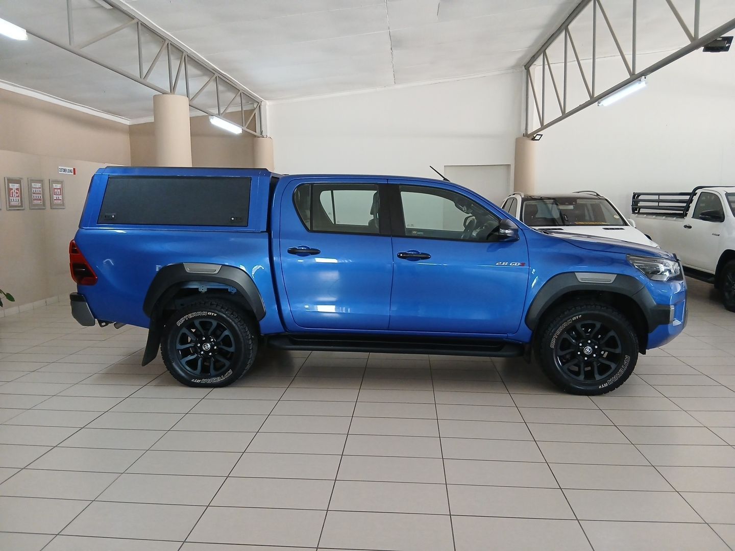 2024 Toyota Hilux 2.8 D/C 4x4  LGD AT photo