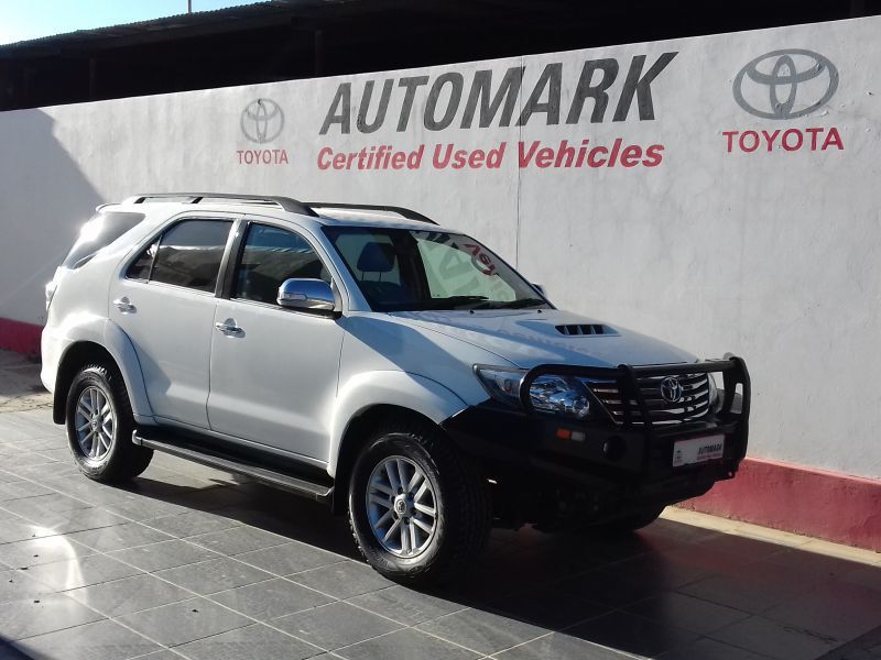 Toyota Fortuner 4x4 Owners Manual Toyota Fortuner 4x4 Owners Manual
