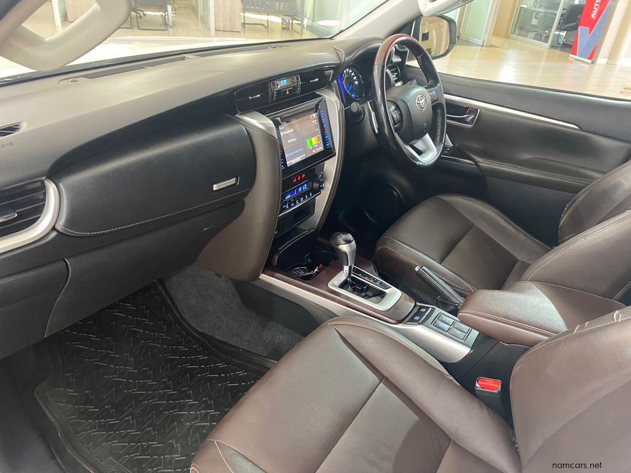 2018 Toyota Fortuner 2.8 RB AT photo