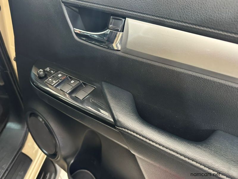 2022 Toyota Hilux 2.8 4X4 AT DOUBLECAB photo