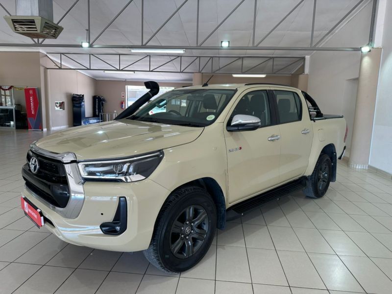 2022 Toyota Hilux 2.8 4X4 AT DOUBLECAB photo