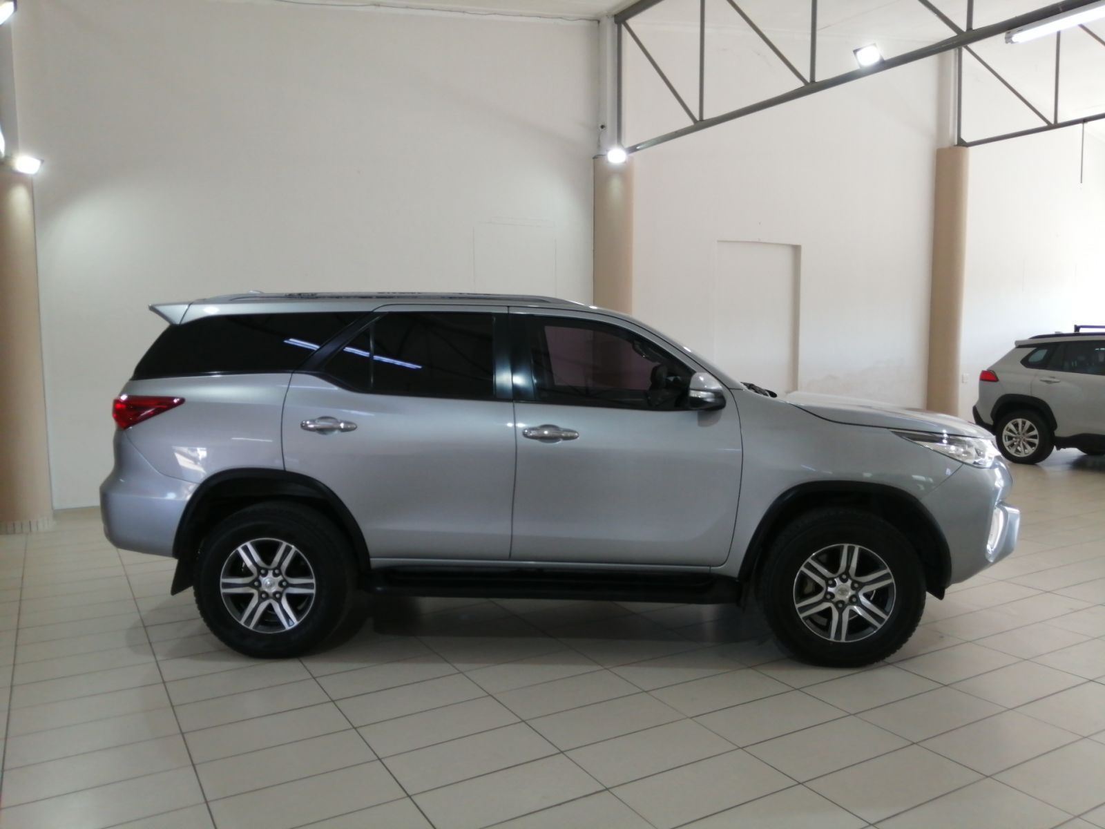 2017 Toyota Fortuner 2.4 RB AT photo