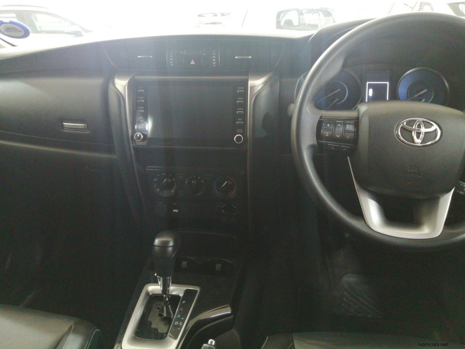 2022 Toyota Fortuner 2.4 4x4 AT photo