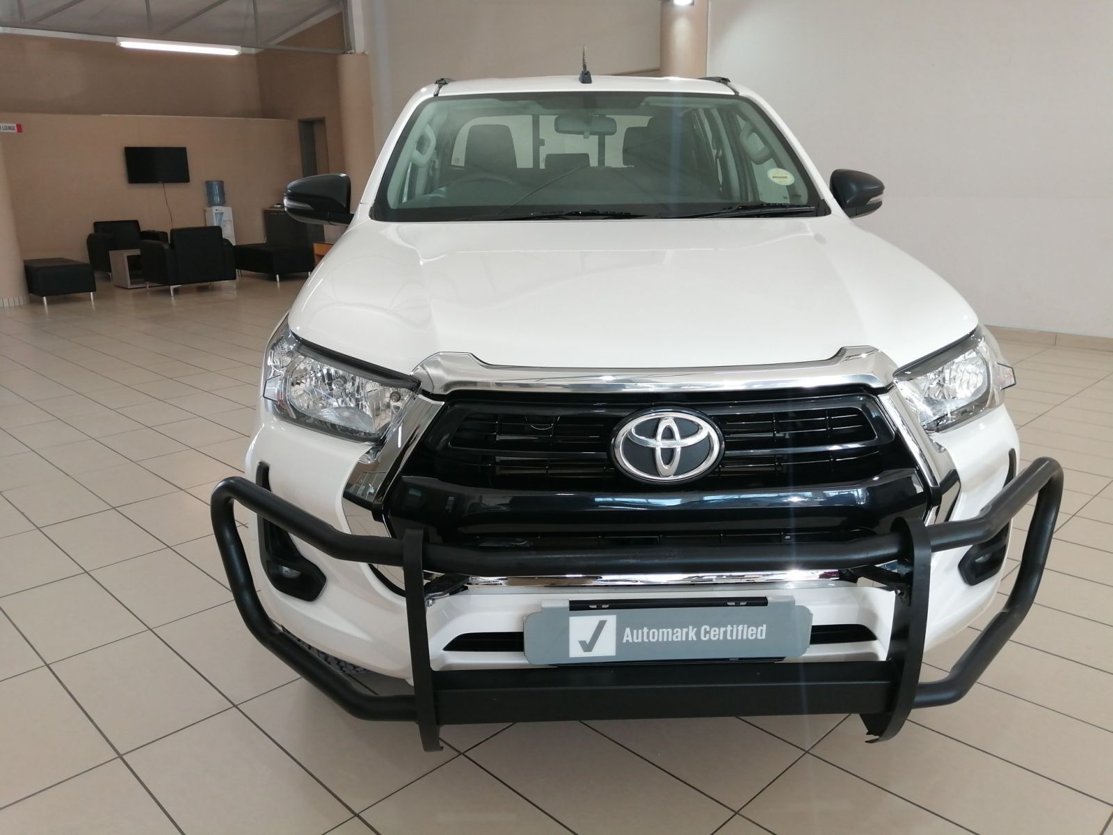 2023 Toyota Hilux 2.4 D/C 4x4 AT photo
