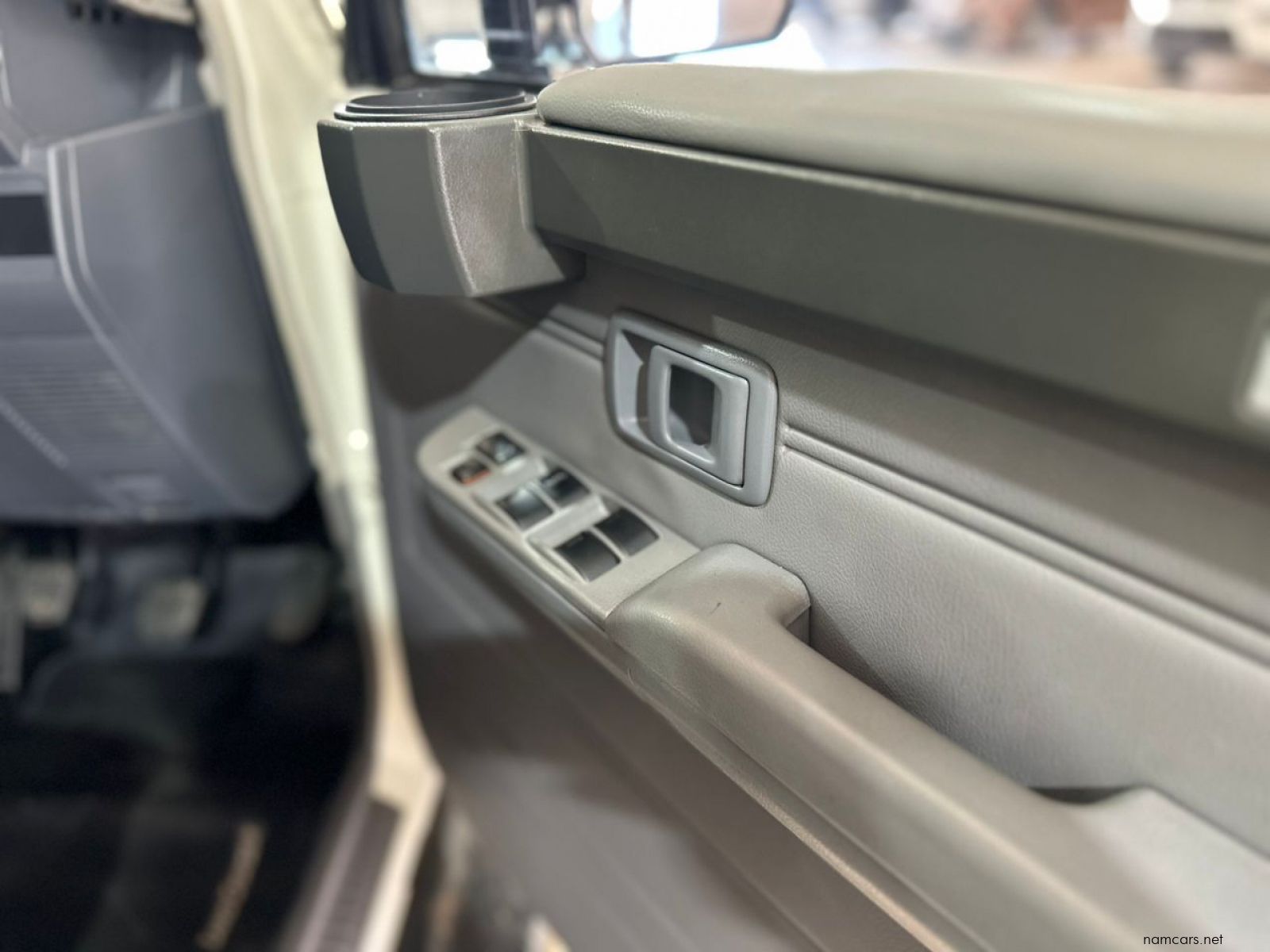 2022 Toyota Land Cruiser 4.0 V6 D/C photo