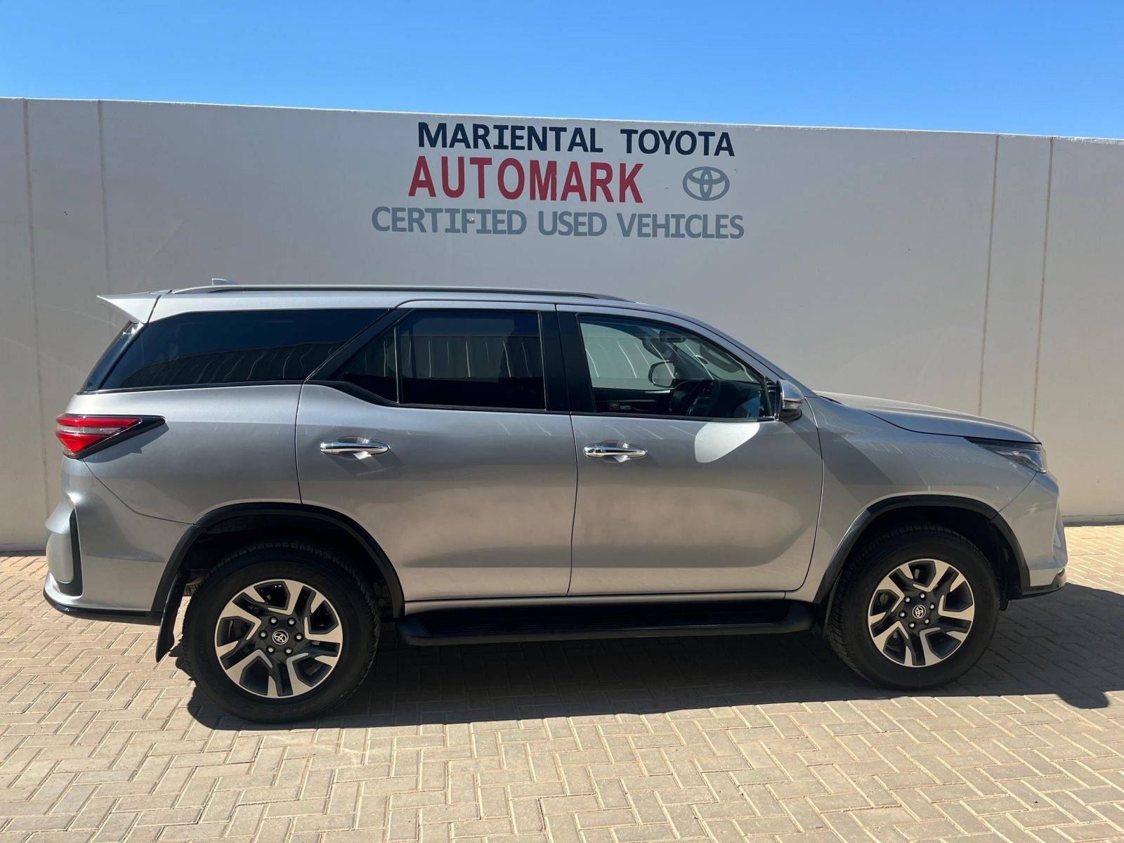 2024 Toyota FORTUNER 2.4 4X4 AT photo