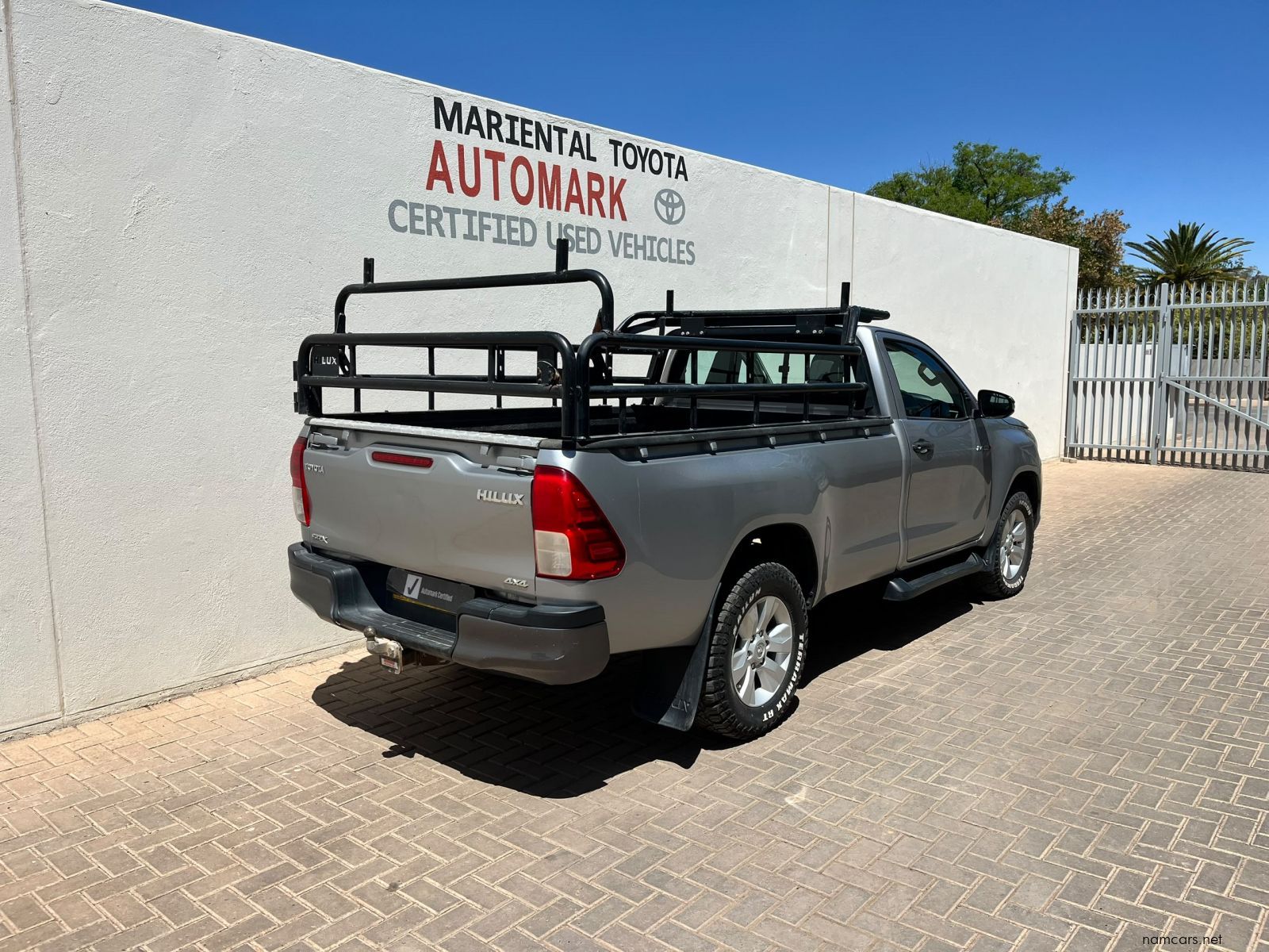 2018 Toyota Hilux SC 2.4GD6 4x4 SRX MT photo