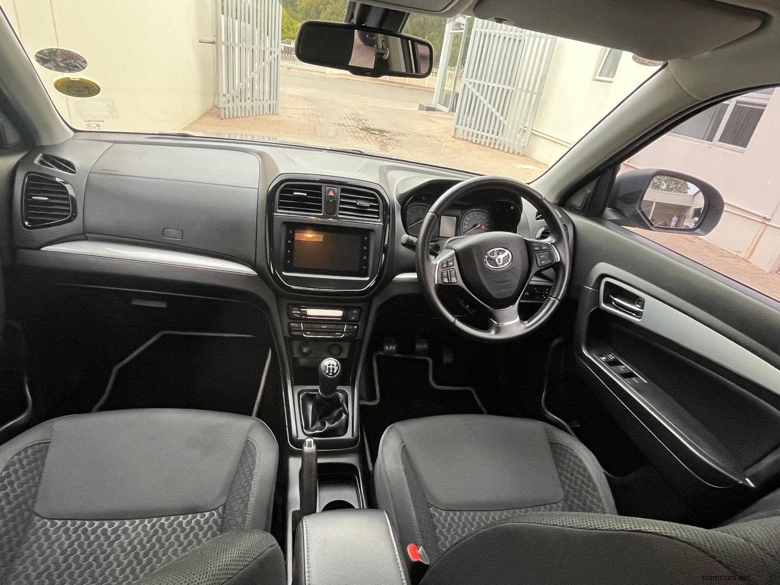 2021 Toyota Urban Cruiser 1.5 XR MT photo