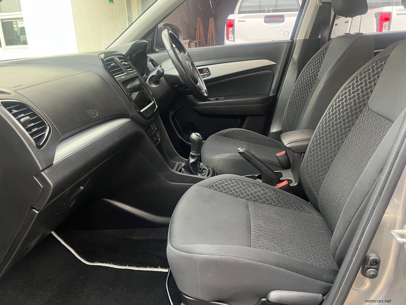 2021 Toyota Urban Cruiser 1.5 XR MT photo