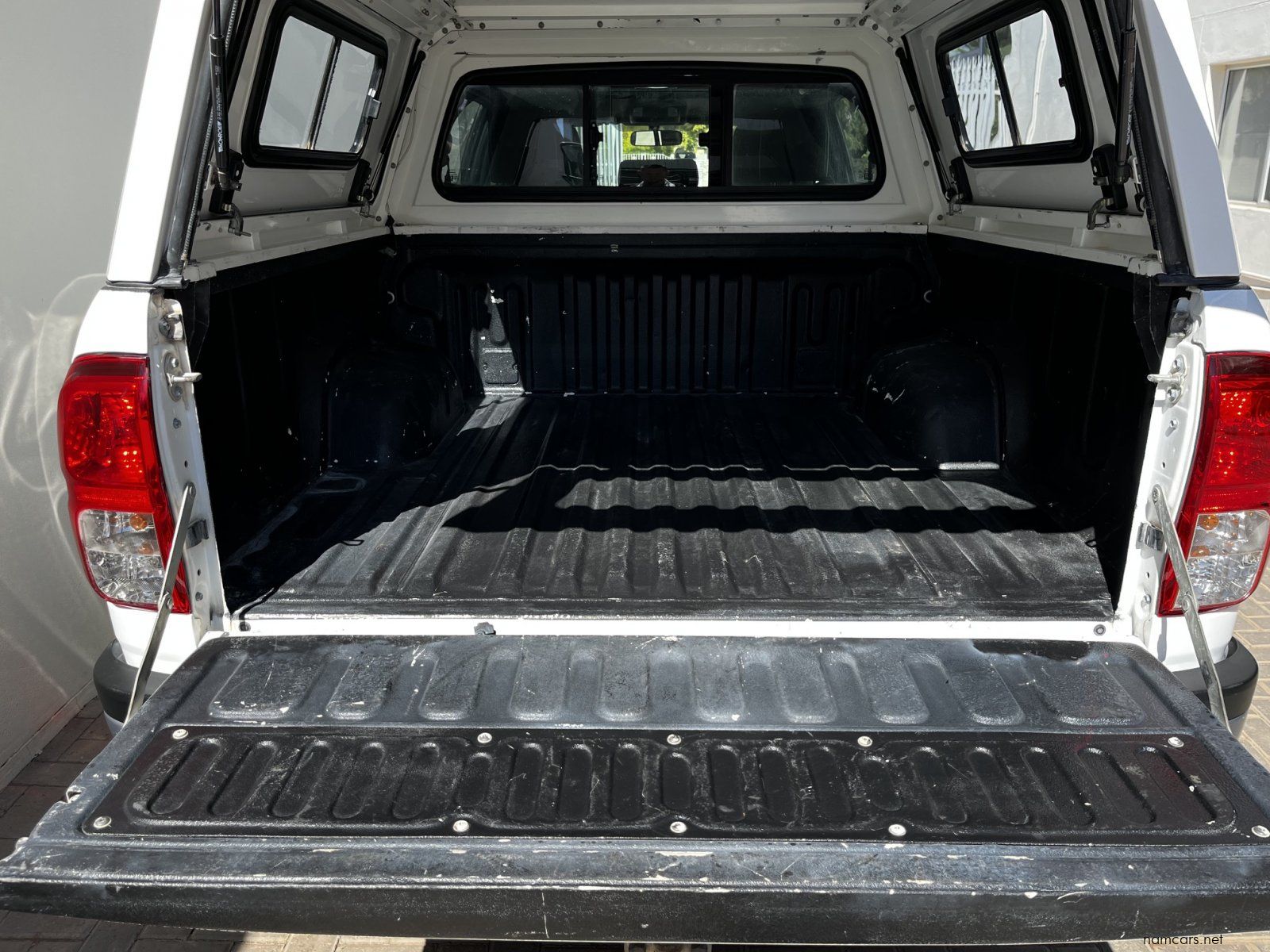 2018 Toyota HILUX DC 2.8 4X4 AT DAKAR photo
