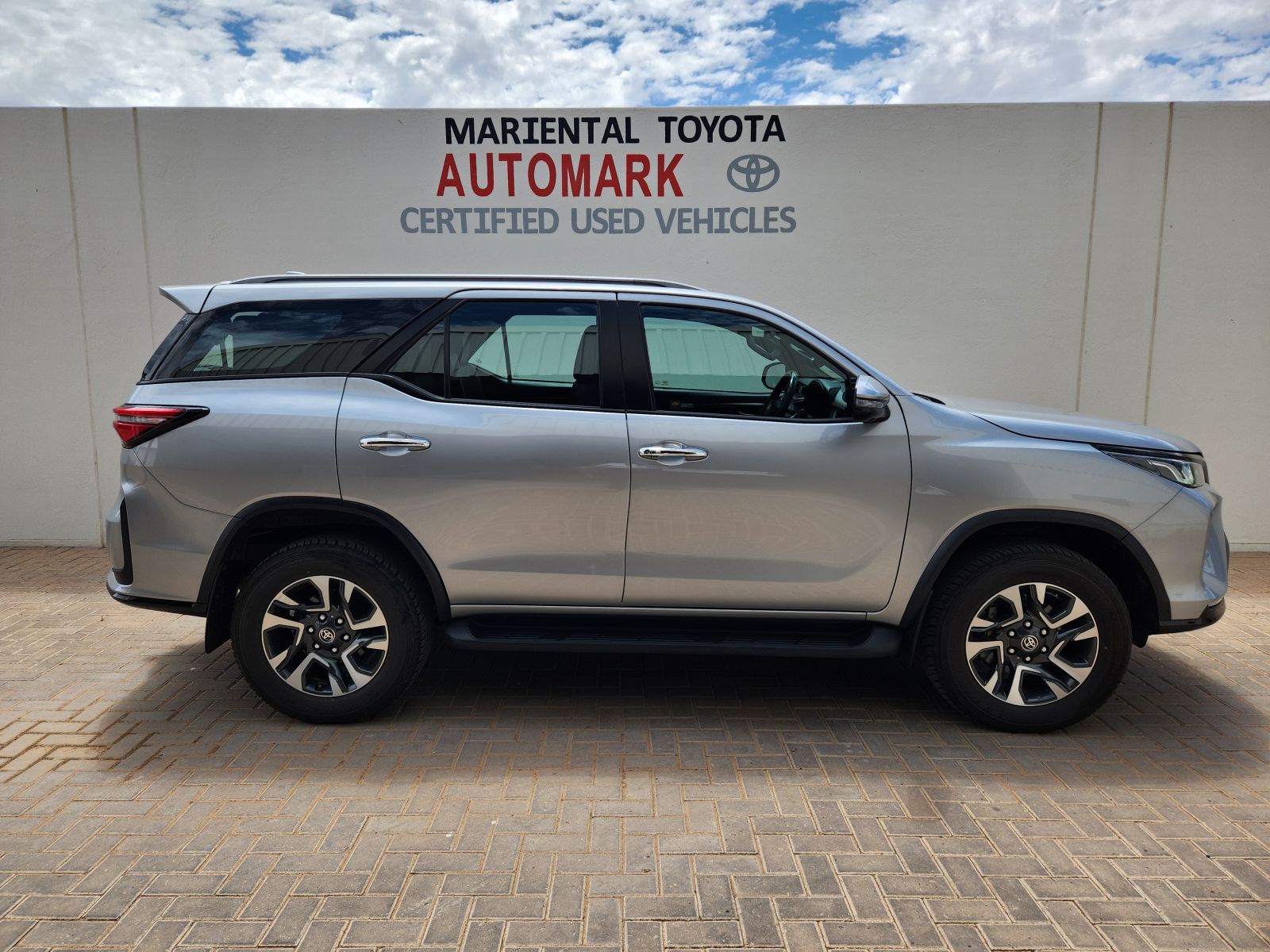 2024 Toyota Fortuner 2.8GD6 VX 4x4 AT 48V photo