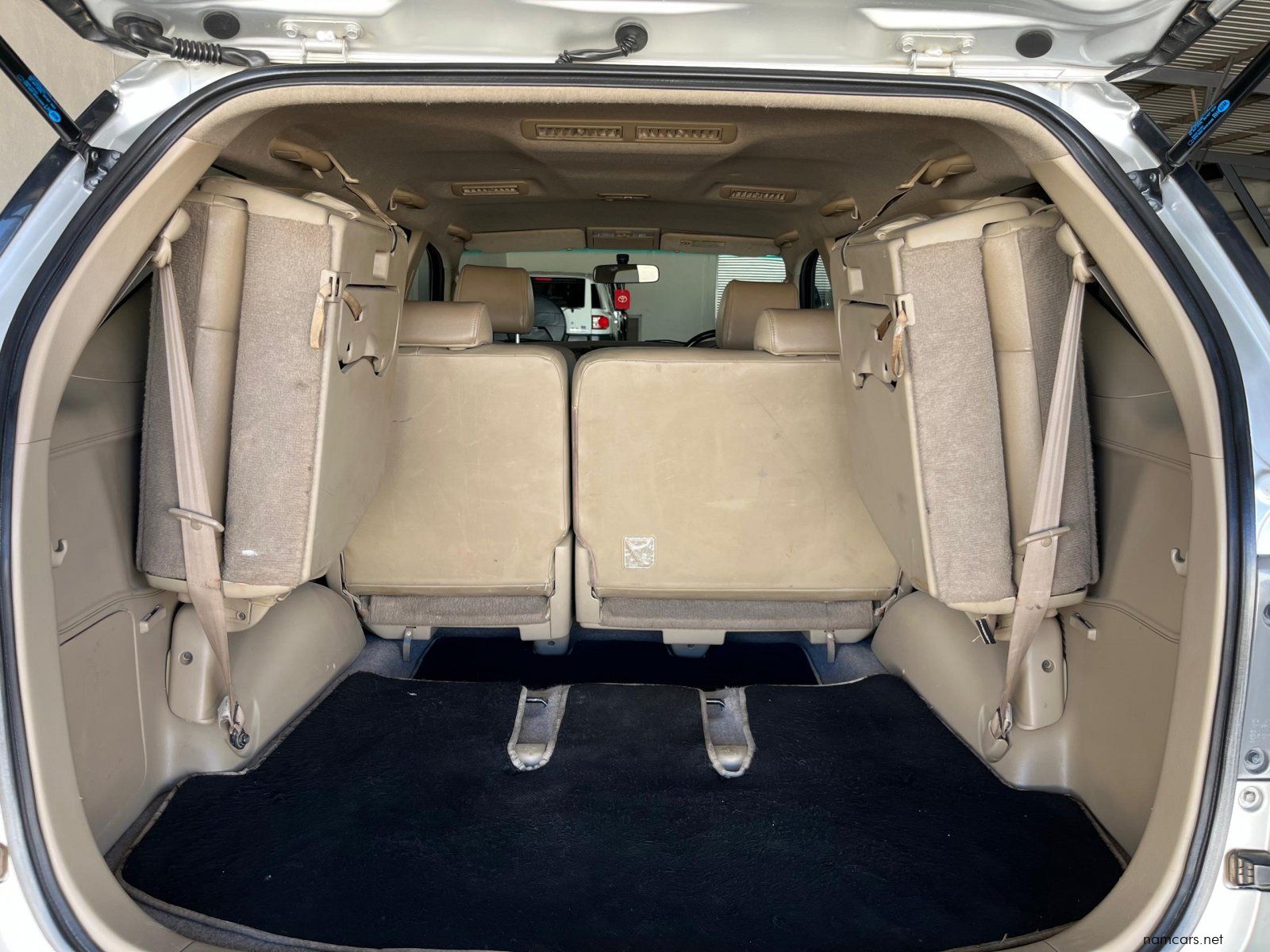 2012 Toyota Fortuner 3.0D-4D 4x4 5MT photo