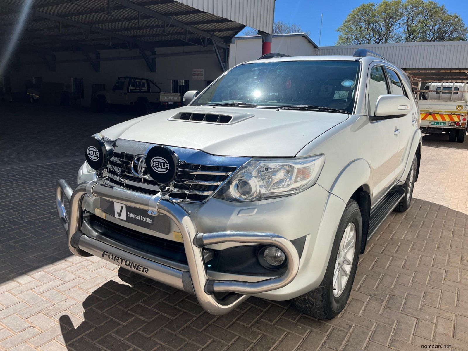 2012 Toyota Fortuner 3.0D-4D 4x4 5MT photo
