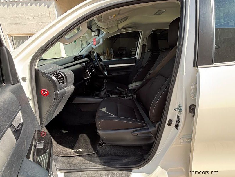 2022 Toyota Toyota Hilux Double Cab 2.4GD6 RB RAI MT photo