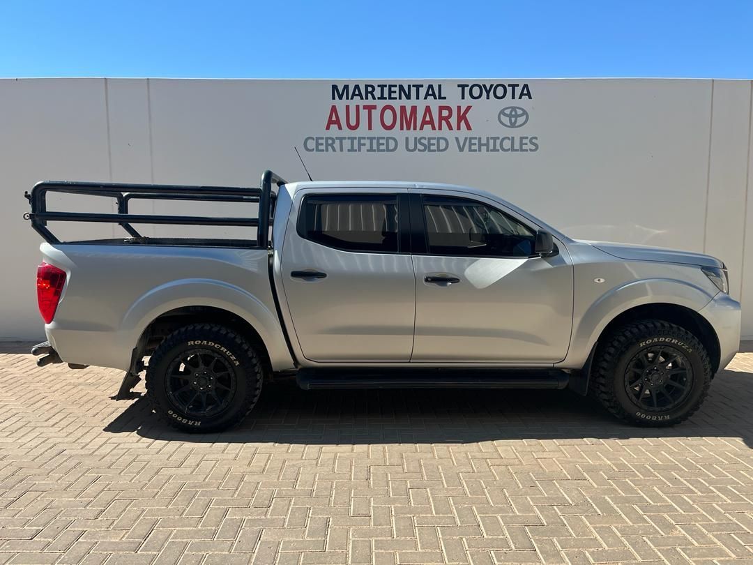 2022 Nissan Navara 2.5 4x4 MT photo