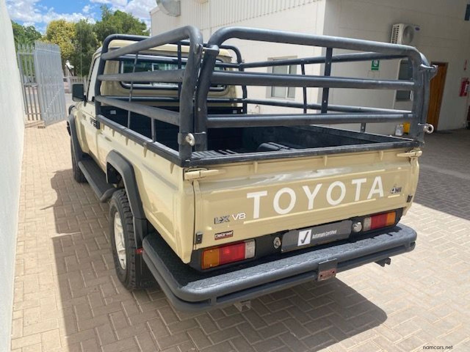 2015 Toyota LAND CRUISER 2015 4.5 V 8 photo