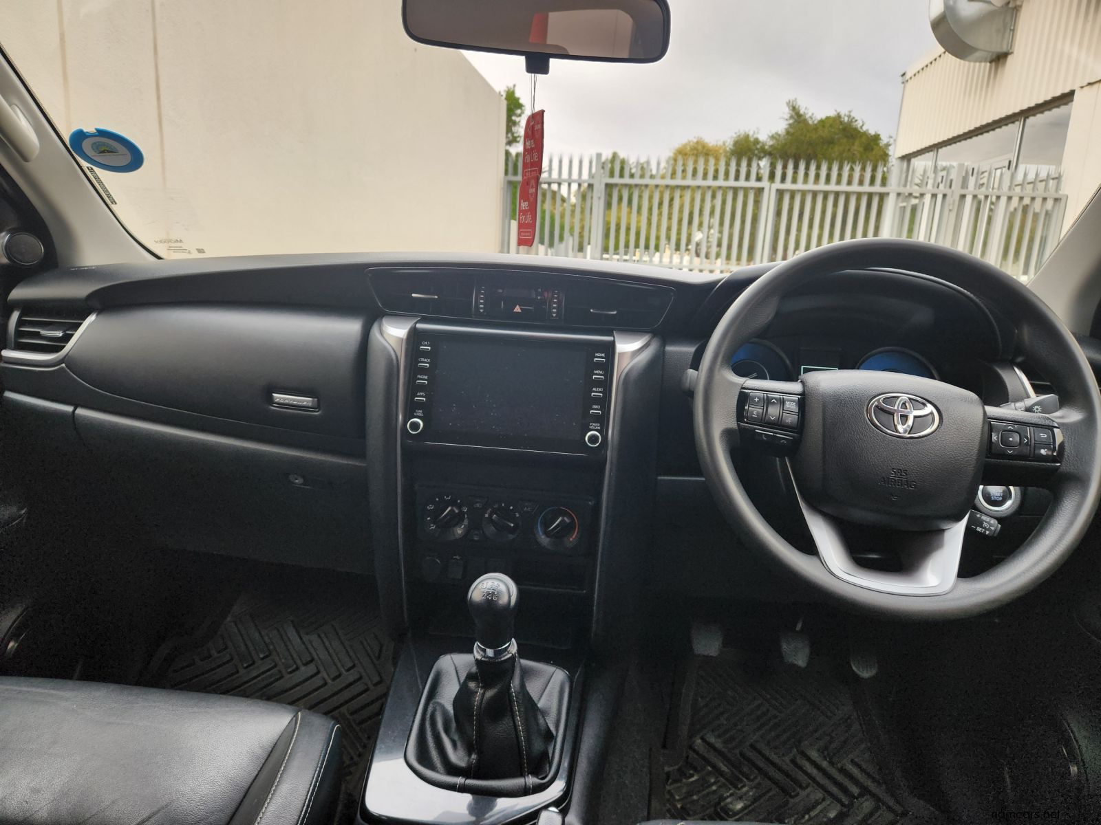 2021 Toyota Fortuner 2.4GD6 4X2 MT photo