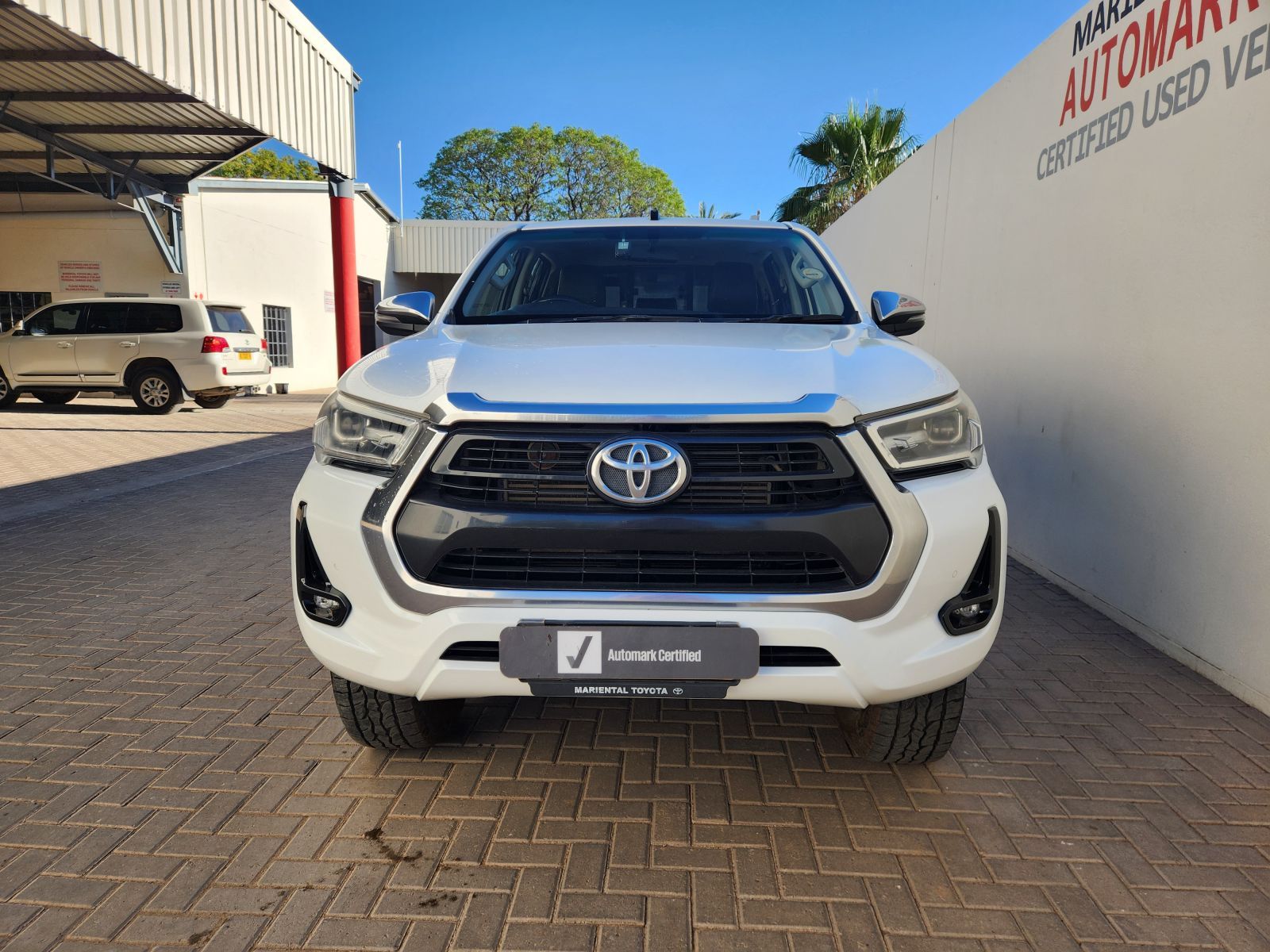2021 Toyota Hilux DC 2.8GD6 4x4 Raider AT photo