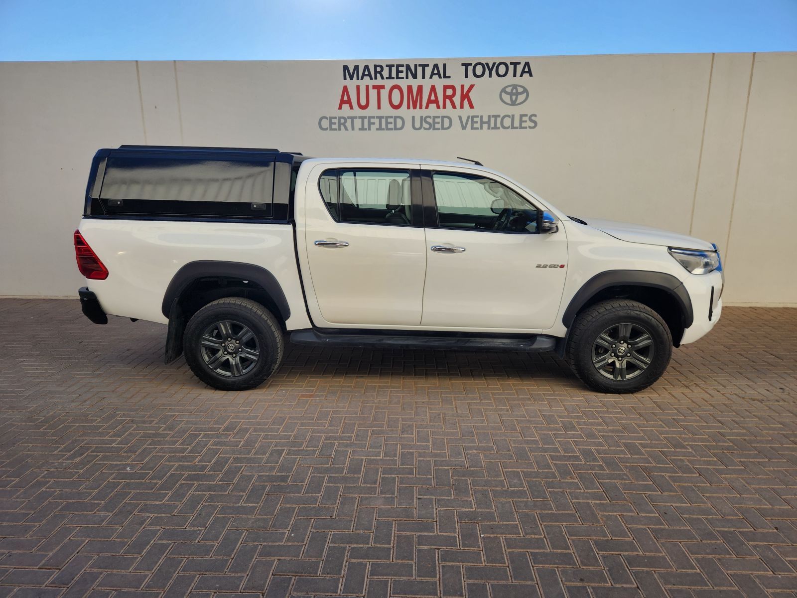 2021 Toyota Hilux DC 2.8GD6 4x4 Raider AT photo