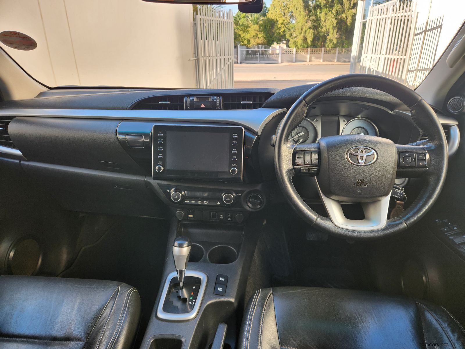 2021 Toyota Hilux DC 2.8GD6 4x4 Raider AT photo