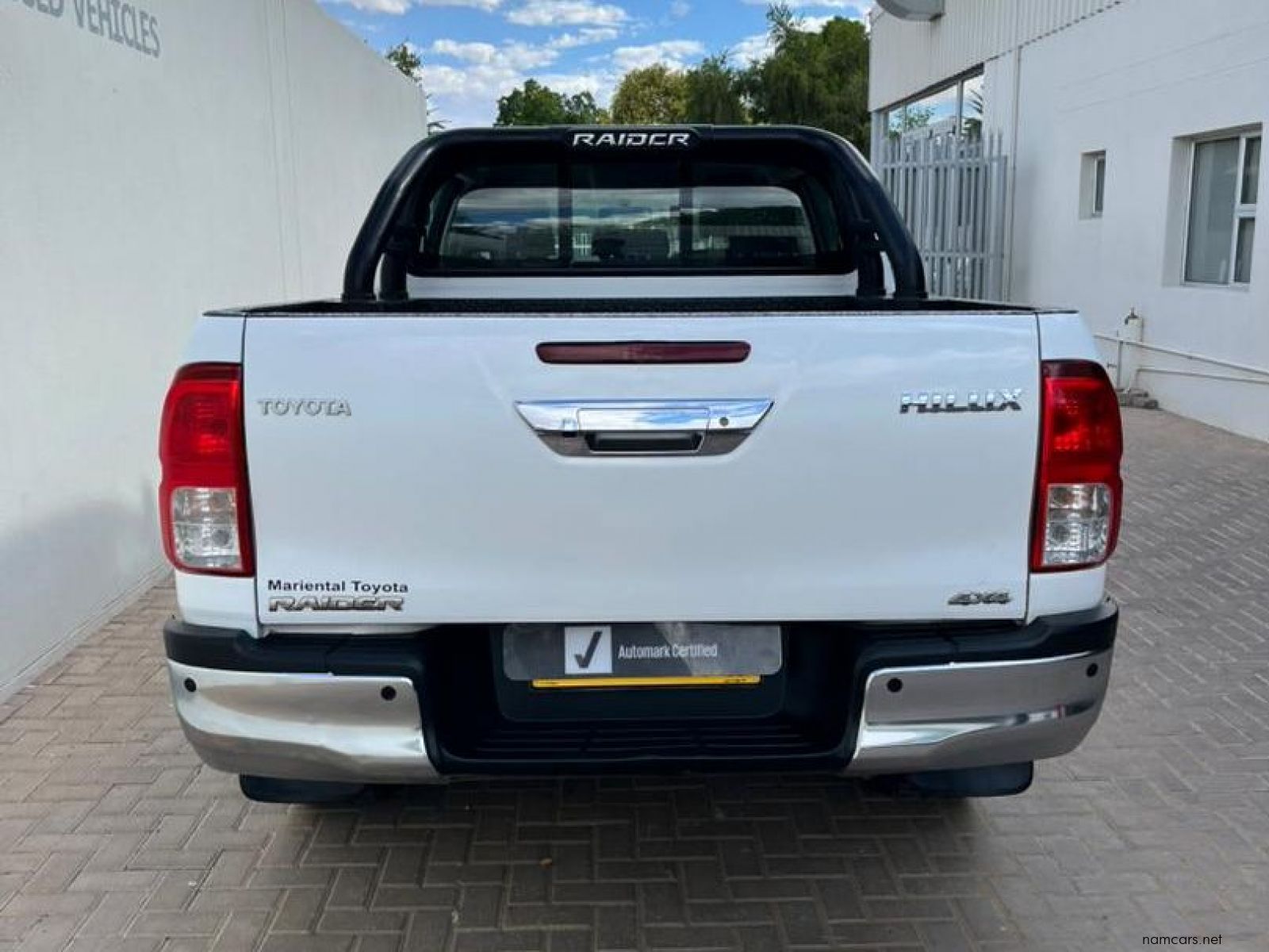 2023 Toyota Hilux Double Cab 2.4GD6 4X4 RAI AT photo