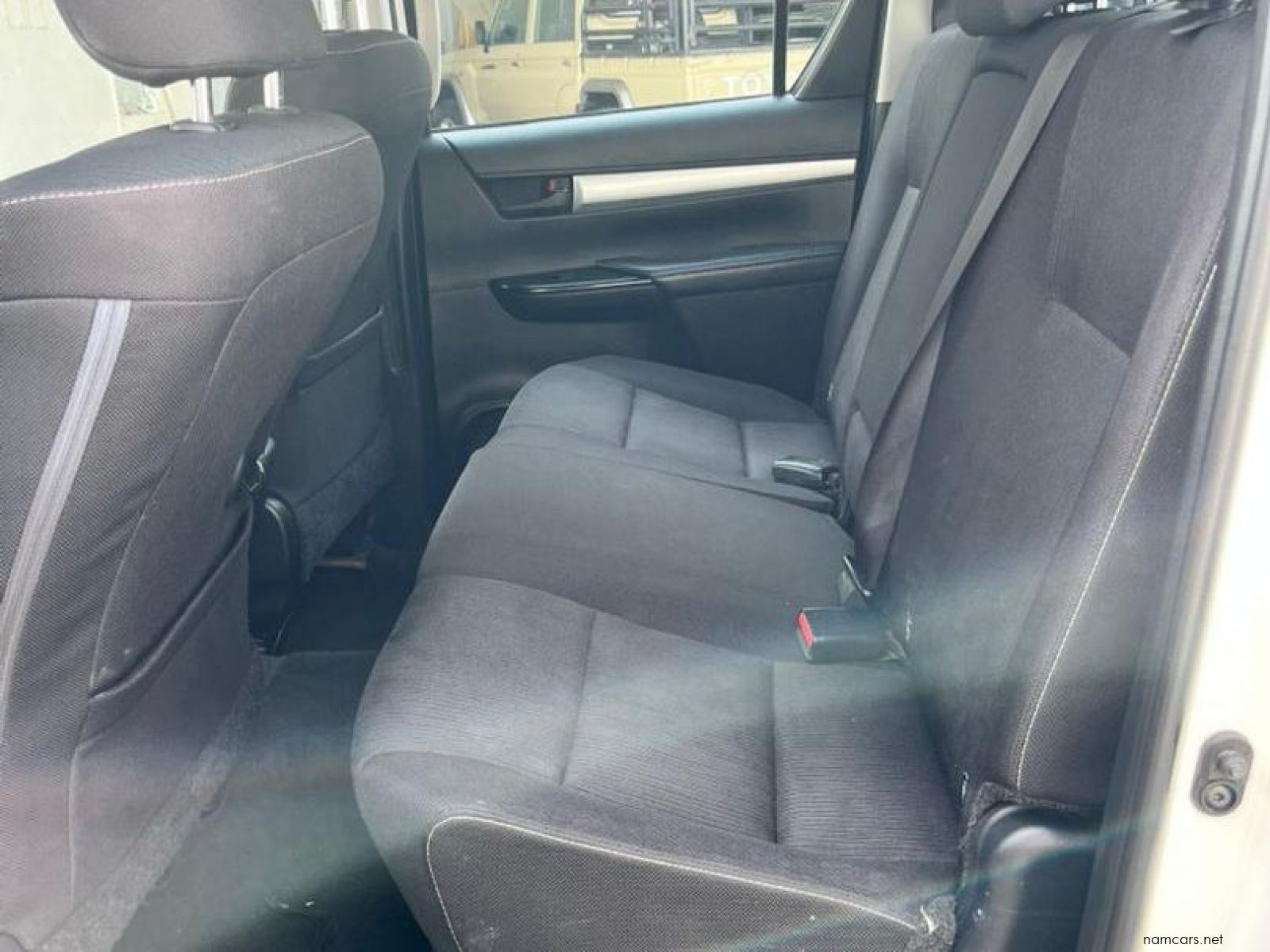 2023 Toyota Hilux Double Cab 2.4GD6 4X4 RAI AT photo