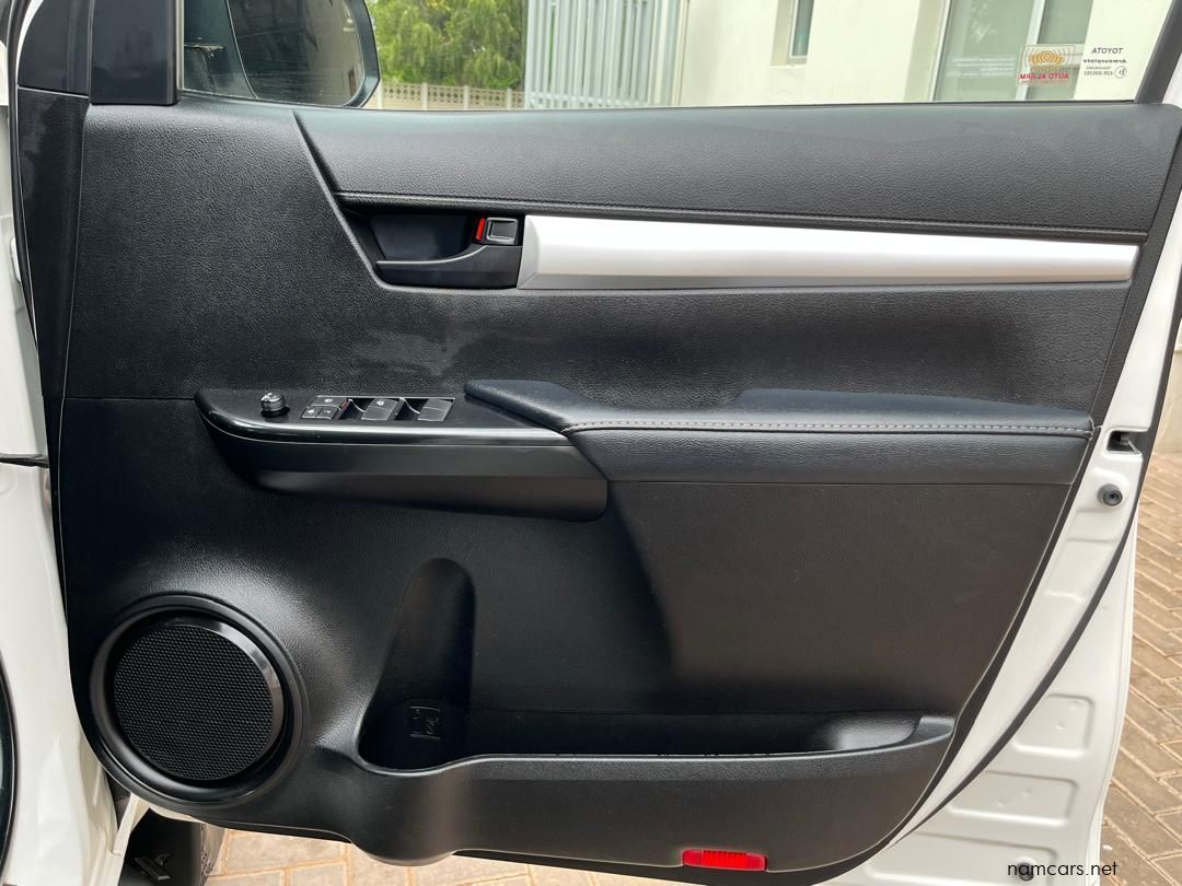 2023 Toyota Hilux DC 2.4GD6 4x4 Raider Automatic photo