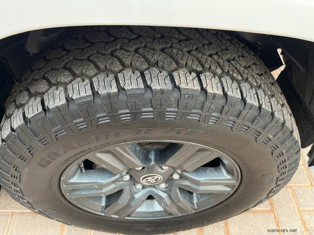 2023 Toyota Hilux DC 2.4GD6 4x4 Raider Automatic photo