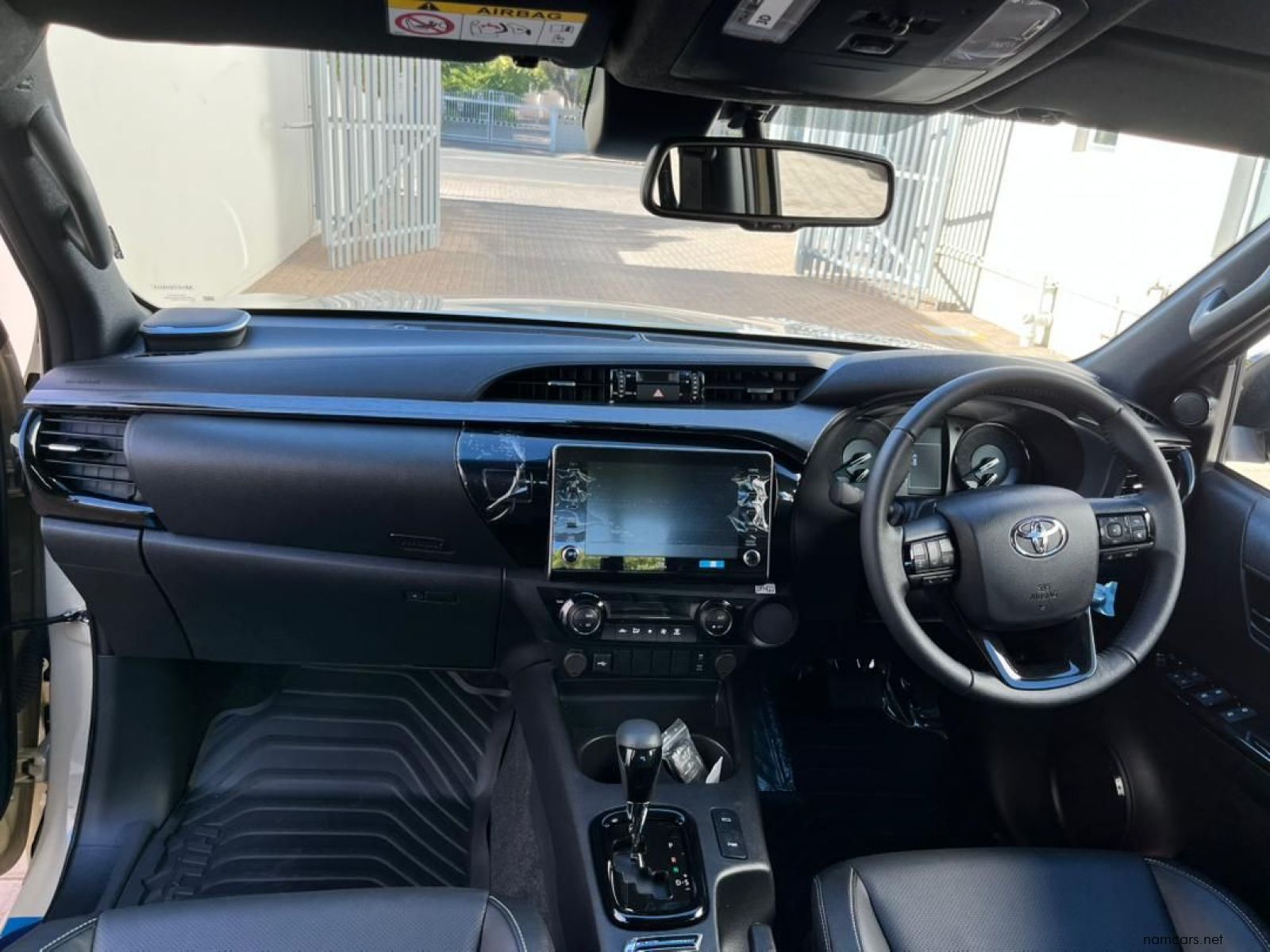 2026 Toyota Toyota Hilux Double Cab 2.8GD6 4x2 Legend 55 AT photo