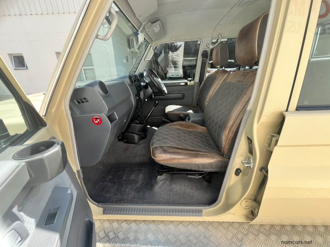 2023 Toyota Land Cruiser Pickup LC79 4.5 Diesel V8 D/C photo