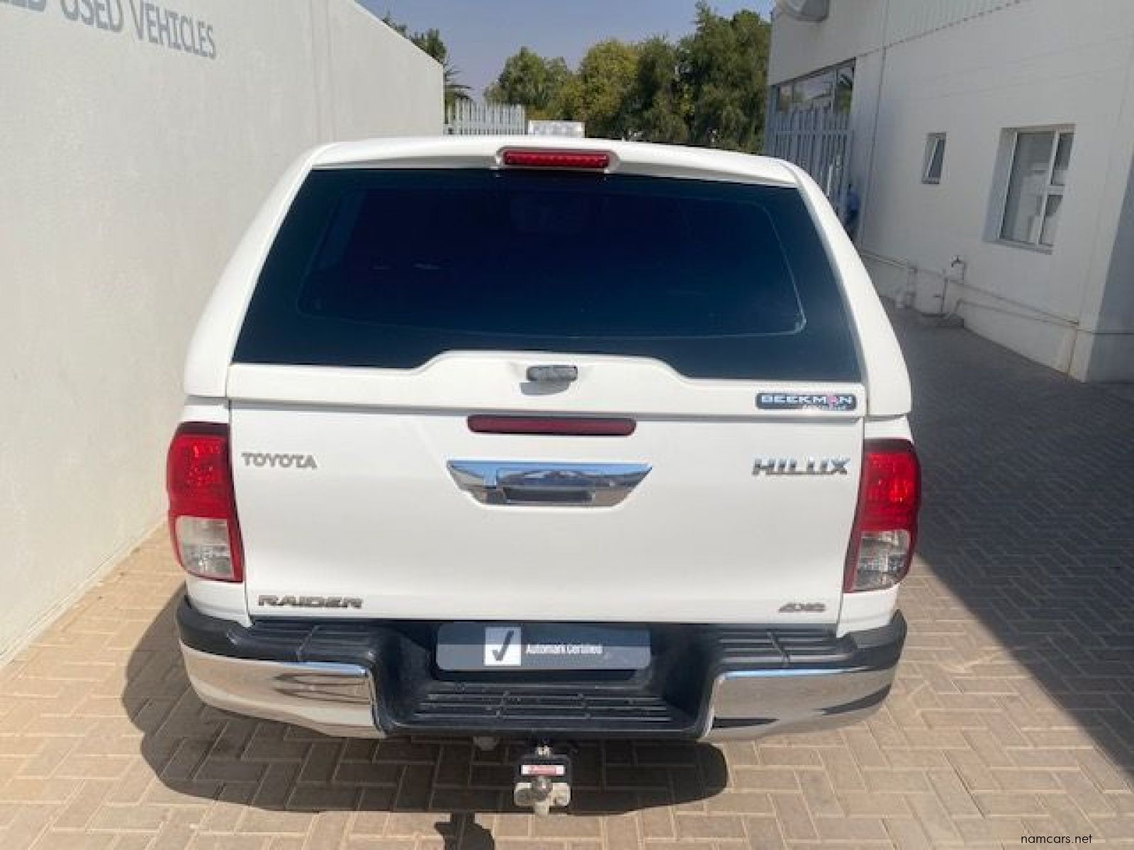 2016 Toyota Hilux 2.8 Gd-6 Raider 4x4 P/u D/c photo