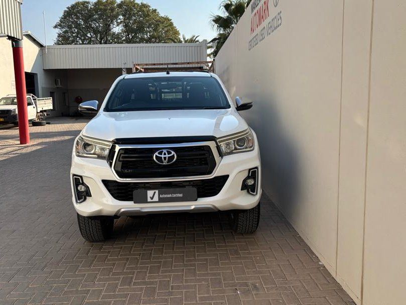 2019 Toyota Hilux Extra Cab 2.8 GD6 4x4 Raider MT photo