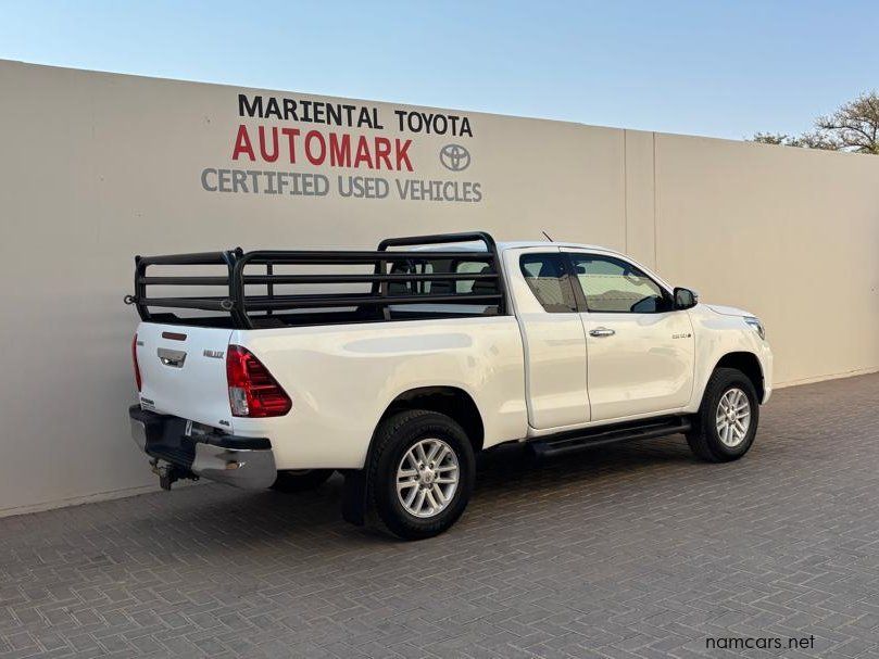2019 Toyota Hilux Extra Cab 2.8 GD6 4x4 Raider MT photo