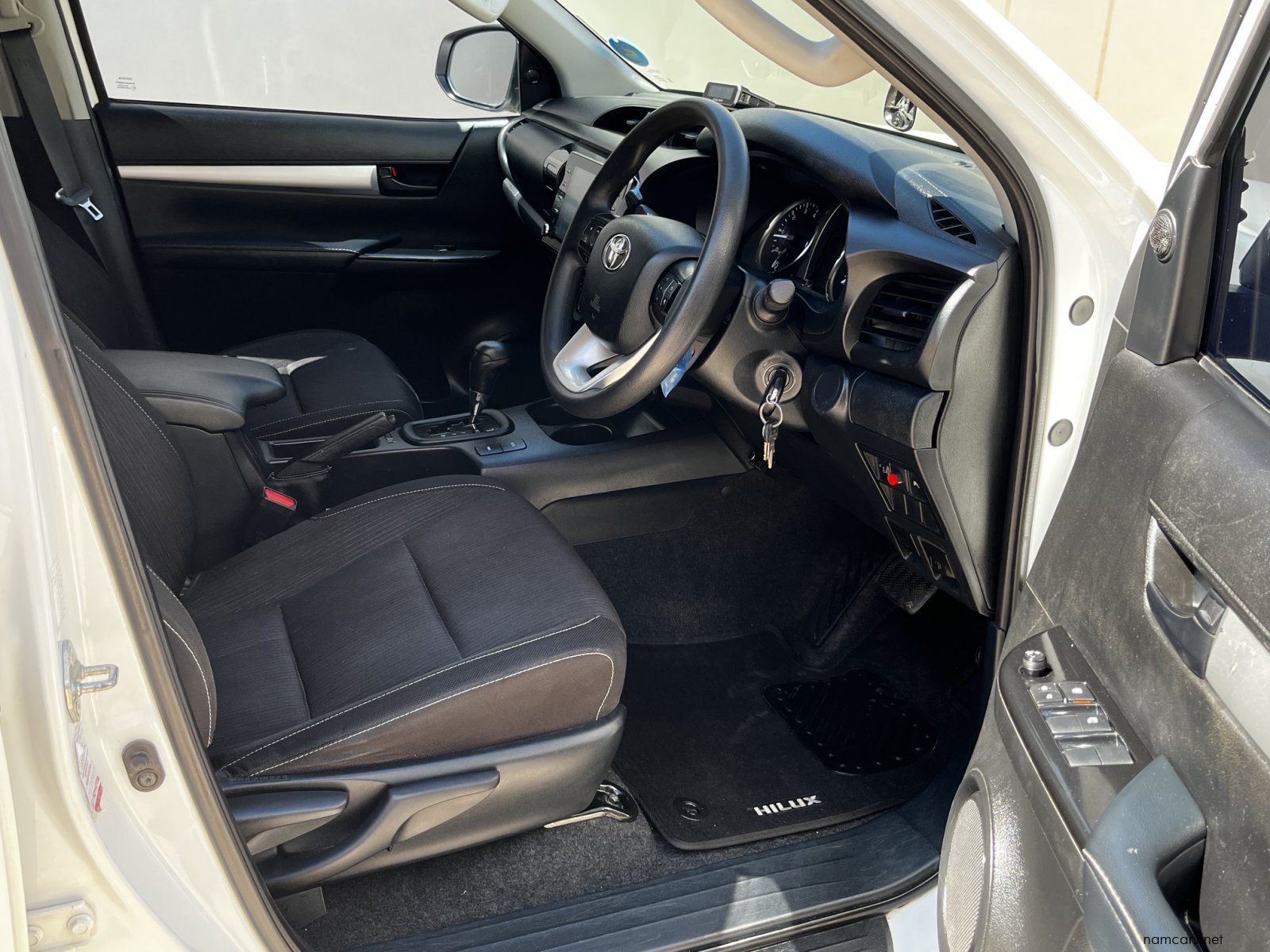 2023 Toyota HILUX DC 2.4 4X4 AT RAIDER-X (LTD EDITION) photo