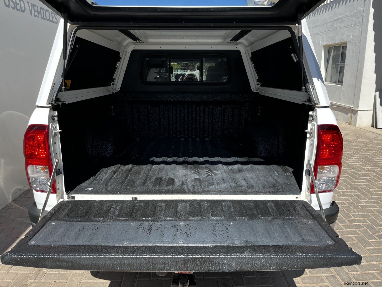 2023 Toyota HILUX DC 2.4 4X4 AT RAIDER-X (LTD EDITION) photo