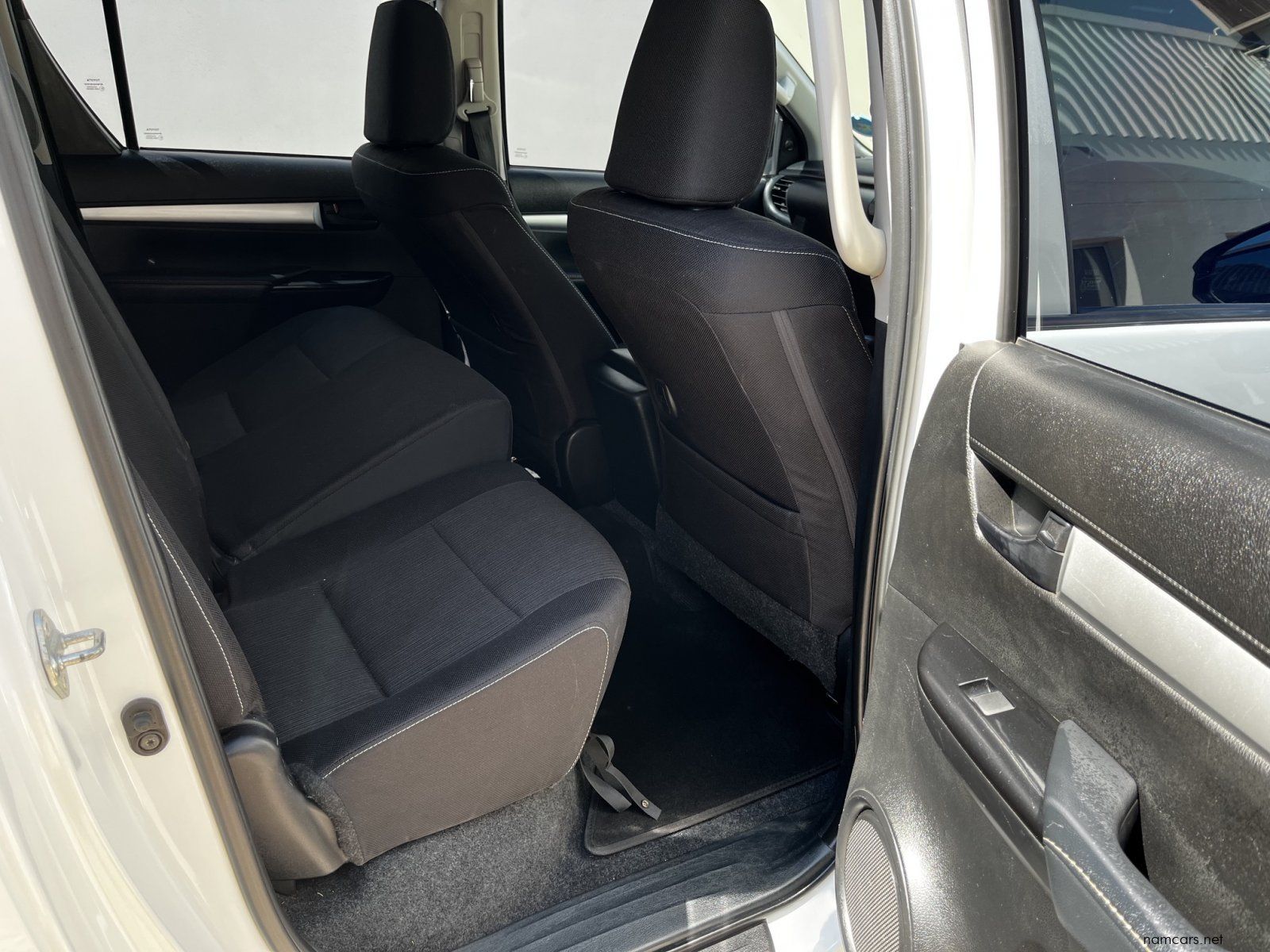 2023 Toyota HILUX DC 2.4 4X4 AT RAIDER-X (LTD EDITION) photo