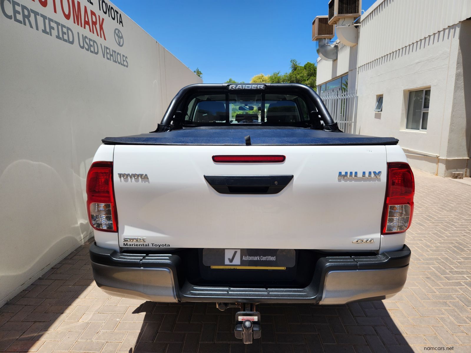 2018 Toyota Hilux DC 2.4GD6 4x4 SRX MT photo