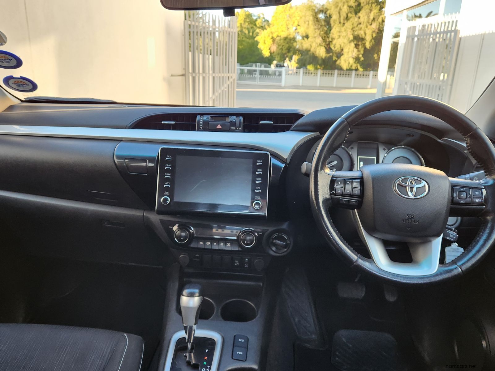 2023 Toyota Hilux Double Cab 2.8GD6 4X4 Raider AT photo