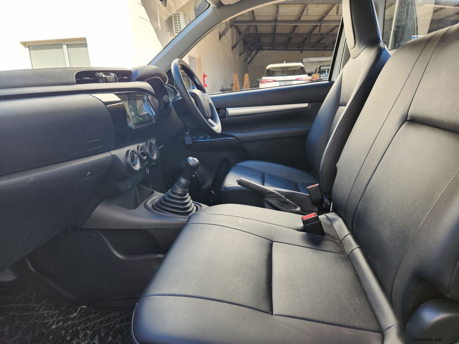 2026 Toyota Hilux SC 2.0VVTi S A/C 5MT photo