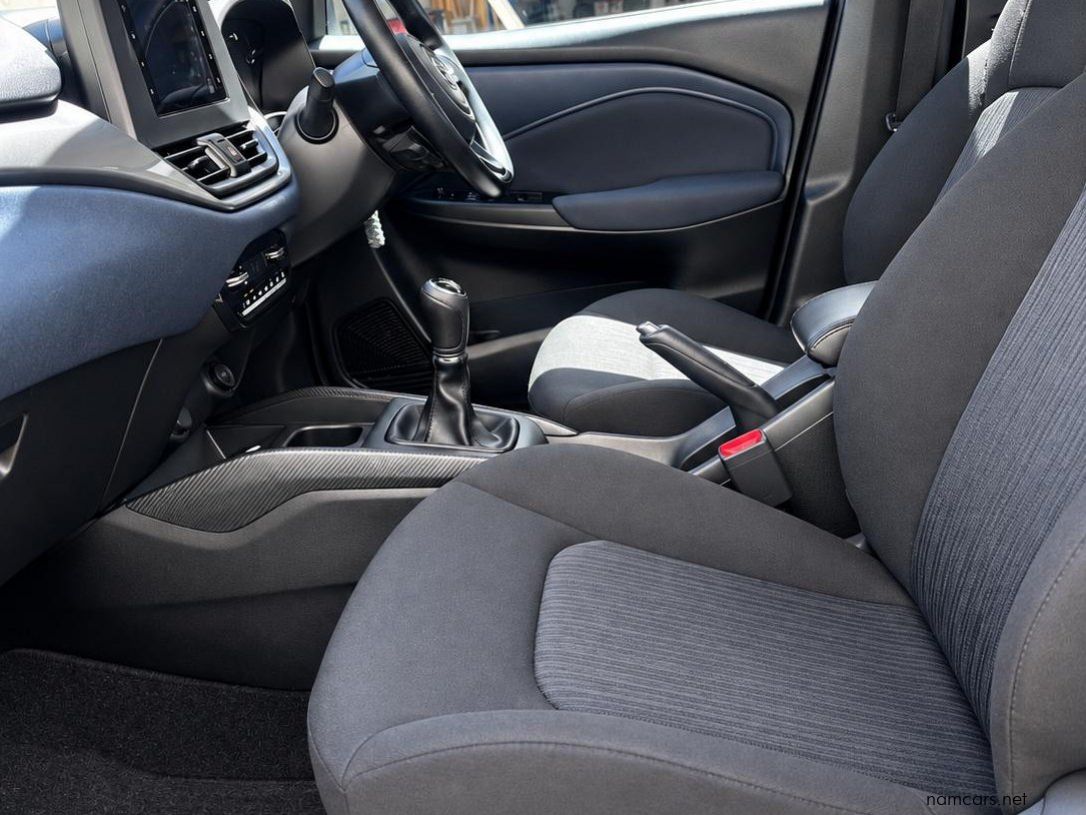 2023 Toyota starlet 1.5 XI photo