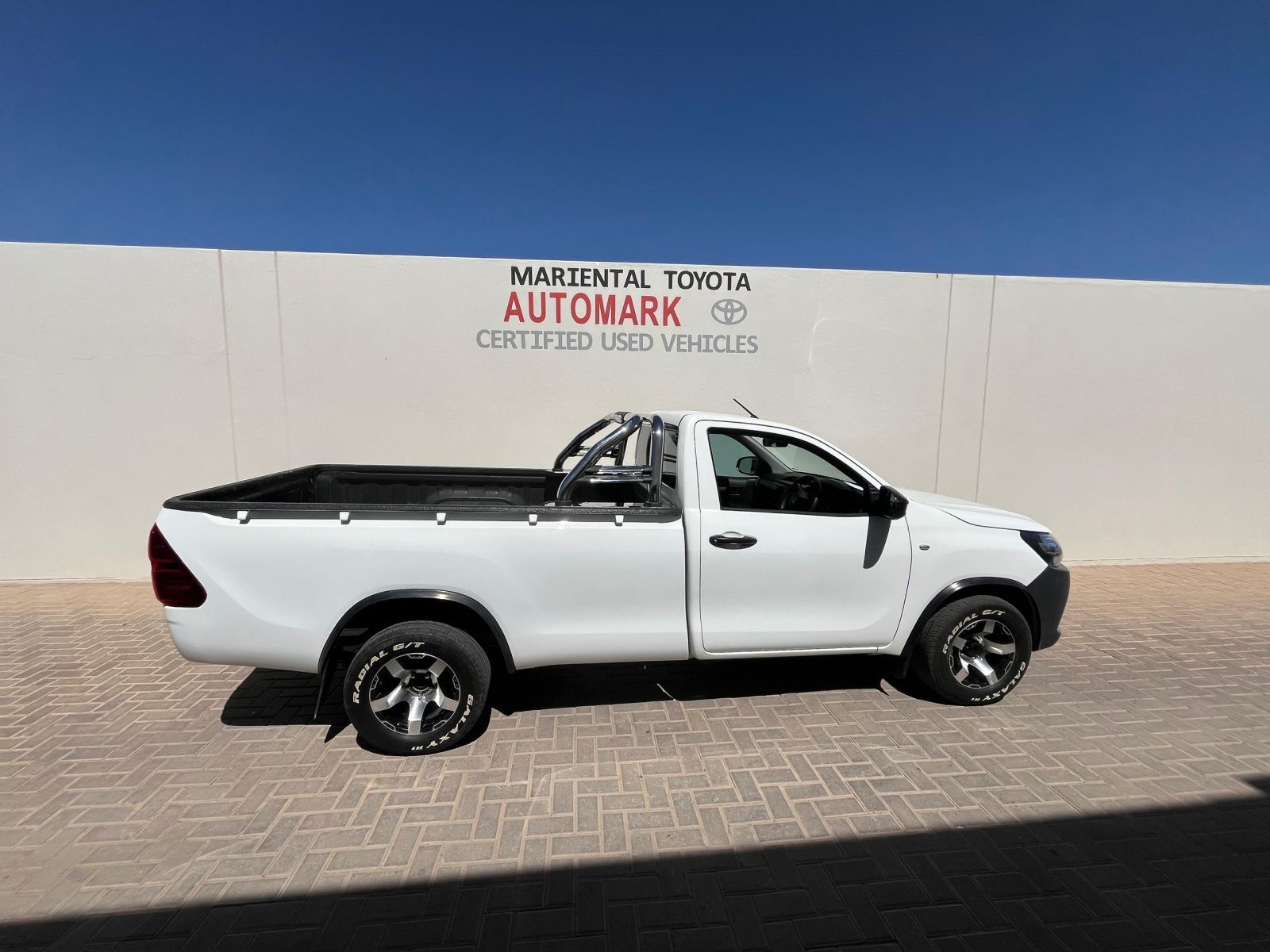 2022 Toyota Hilux SC 2.0VVTi S A/C 5MT photo