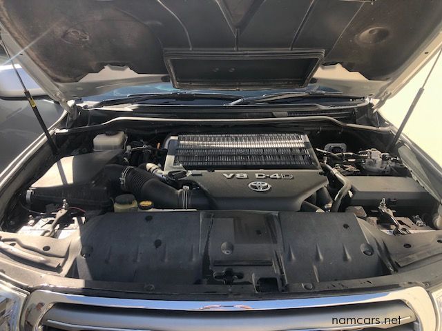 2008 Toyota LAND CRUISER 200 VX 4.5D photo