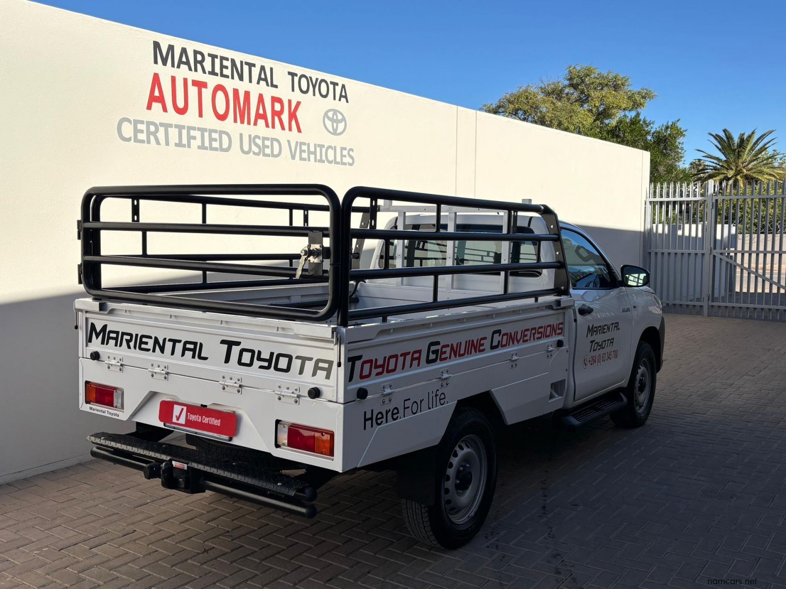 2026 Toyota Hilux SC 2.4GD6 4x4 Flat Deck 6MT photo