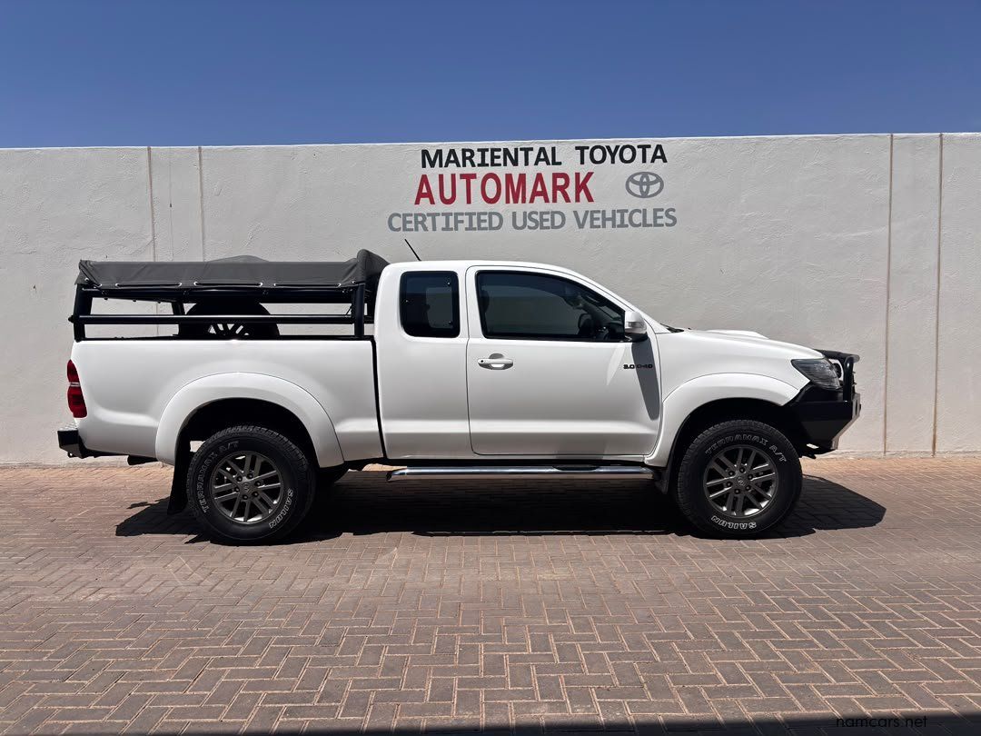 2013 Toyota Hilux Extra Cab XC 3.0 D-4D 4X4 DAKAR photo