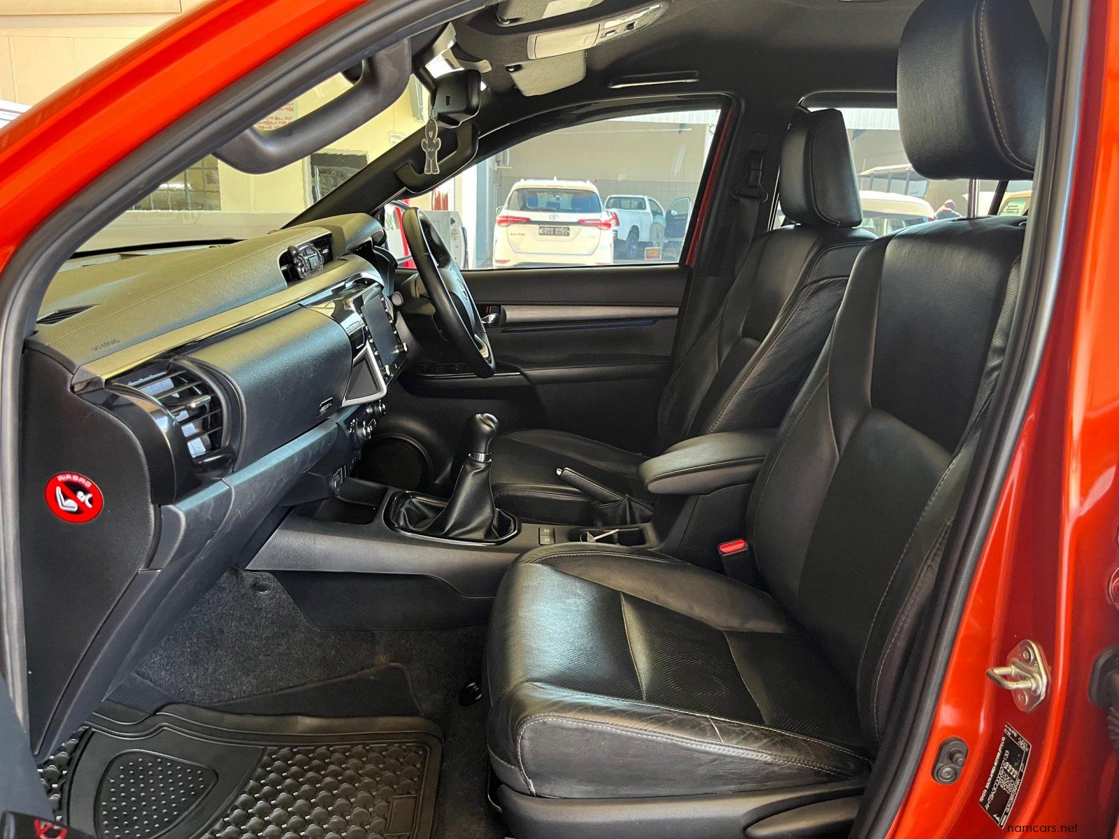 2021 Toyota Hilux Double Cab 2.8 4X4 LGD RS MT photo