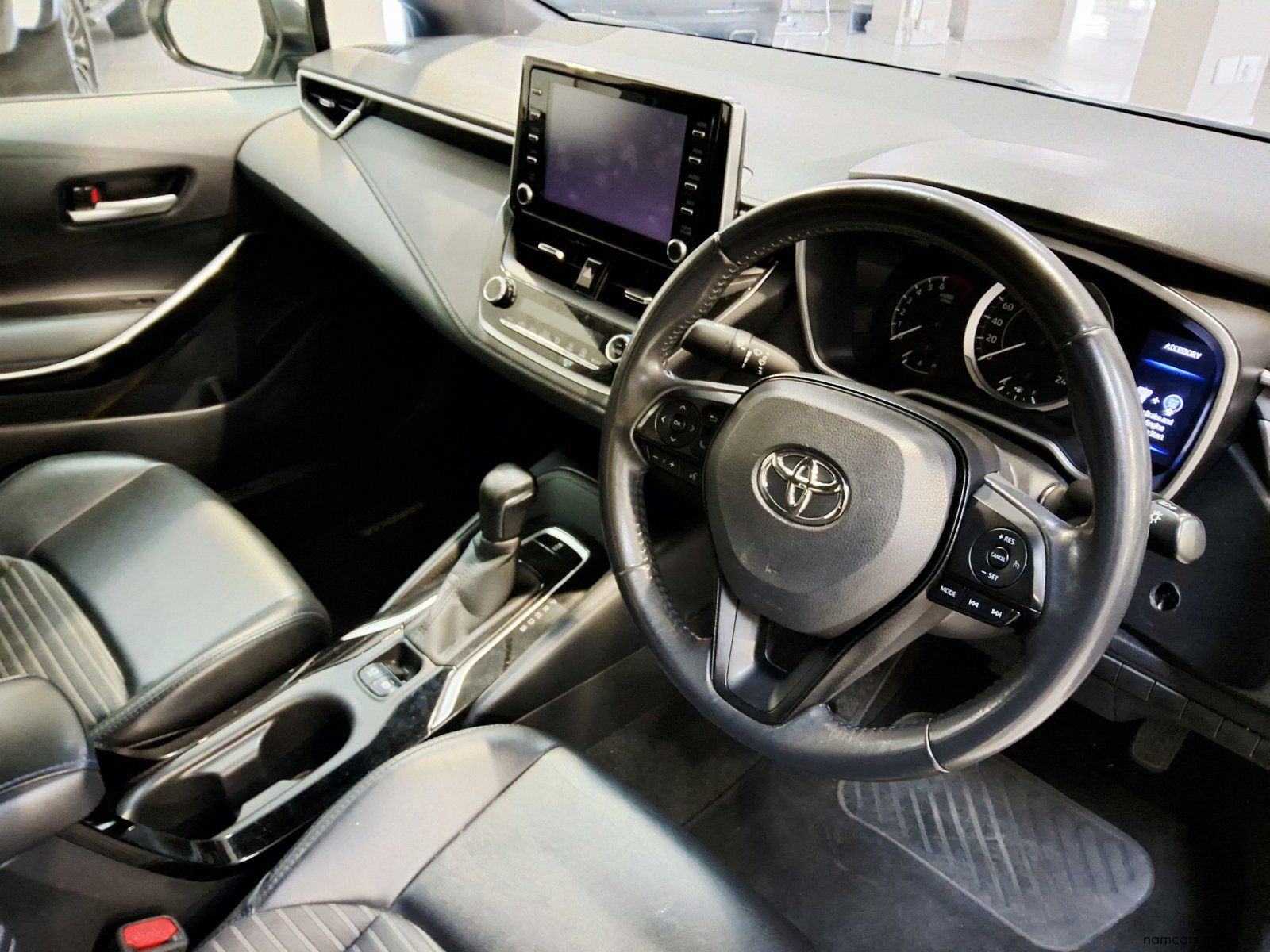 2022 Toyota COROLLA 1.8 XS CVT photo