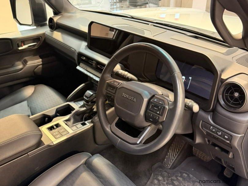 2025 Toyota Prado Vx-r 2.8gd A/t photo