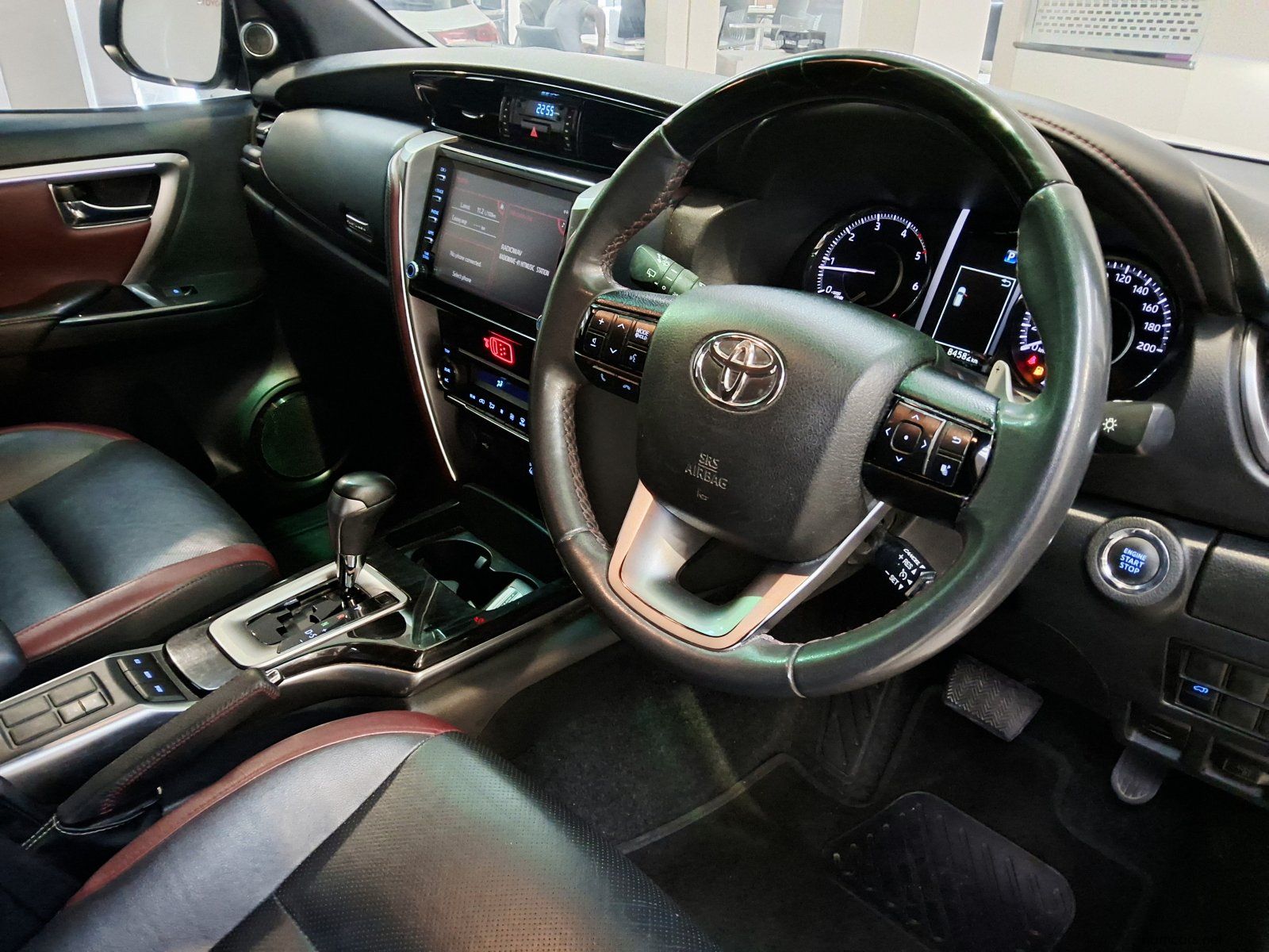 2024 Toyota FORTUNER 2.8GD6 4X4 A/T. photo