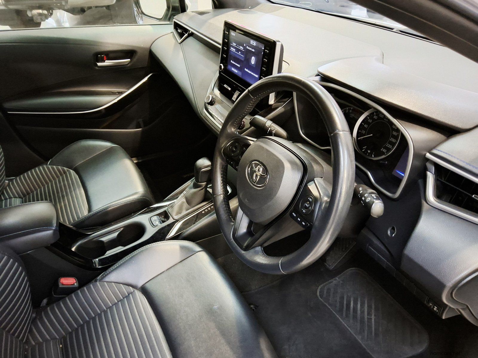 2022 Toyota COROLLA 1.8 XS CVT photo