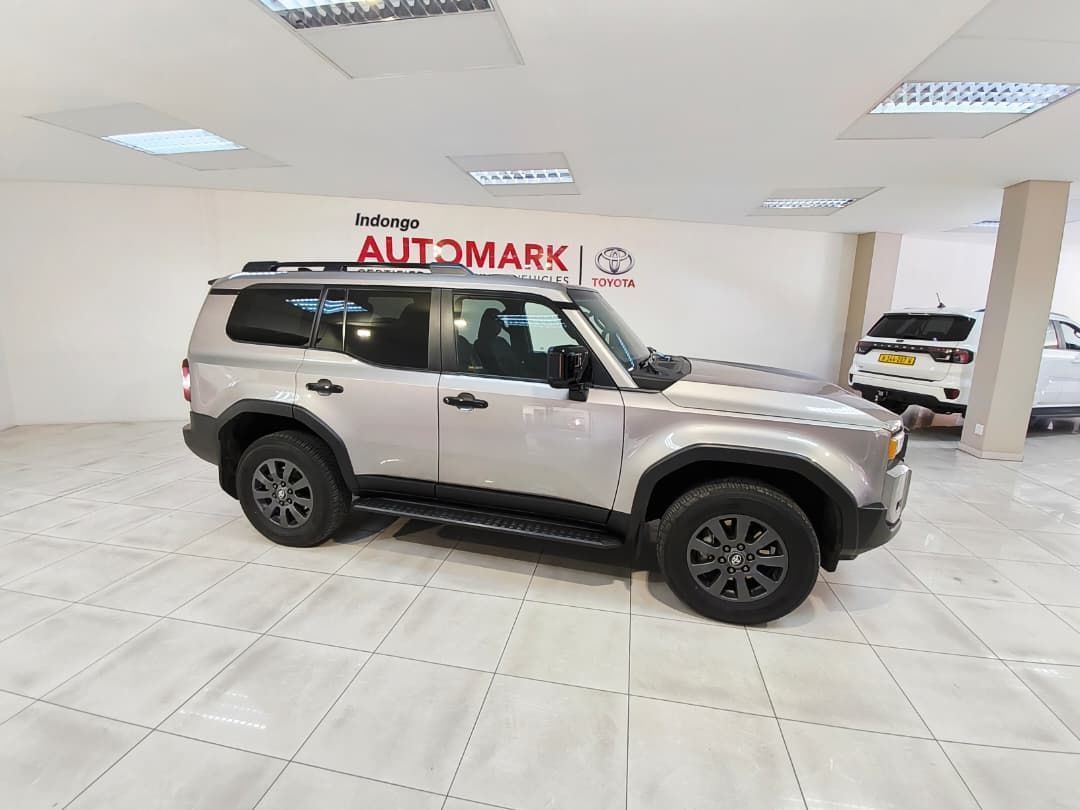 2024 Toyota Prado Vx-r 2.8gd A/t photo